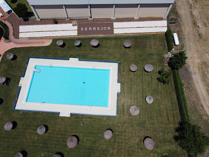 Piscina Municipal Serrejonfoto