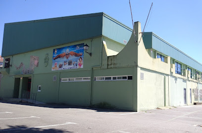 Piscina e Ximnasio Municipáis de Padrónfoto 